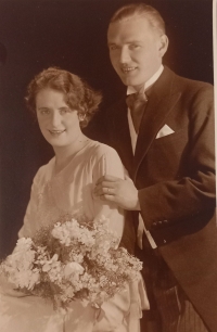 Stanislav Zendulka and Zdenka Zendulková (née Steinerová), parents of the witness, wedding photo, 23 March 1930