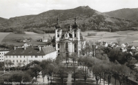 The Hejnice monastery and the church where the contemporary witness's grandmother and also her daughter got married, on a historical postcard