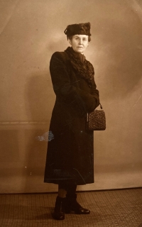 Anna Maria Kunert, witness' grandmother, 1940 

