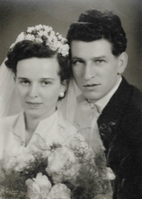 Wedding photo of Margita Krause and Karel Anton, 1957