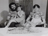 Ladislav Valeš with his family