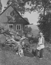 Vlasta Matoušová's grandparents in Paseky nad Jizerou in 1949