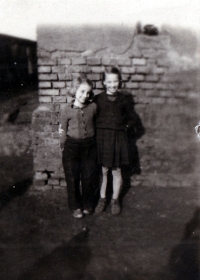 Božena Csoroszová (left) / colony of Petr Bezruč Mine / Ostrava-Heřmanice / about 1954
