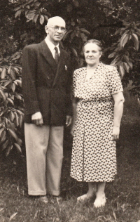 Parents of Joe Vítovec, 1970s