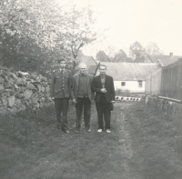 František Boublík with his father and grandfather, 1972