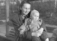 Jiří Němeček with his mother, ca. 1949
