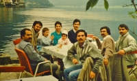  While working for Siemens, the contemporary witness (second from the left) often collaborated for example with Iranians