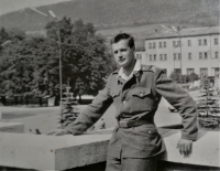 Pamětník sloužil vojnu v muniční základně na Slovensku, rok 1961