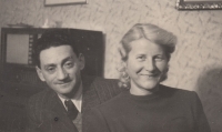 Rodiče Evy Spitzové, 50. léta 20. století