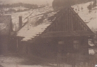 Původní chalupa v Bratřejově čp. 37, zima 1945