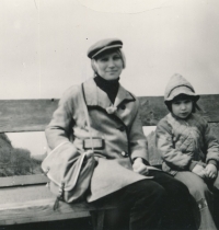 Hana Hlaváčková s dcerou Jitkou, 80. léta 20. století
