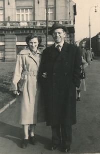 Taťána and Jan Urban, Hana Hlaváčková's parents, Prague1946 