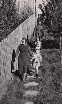 Family in the garden in Velká Bystřice, 1941