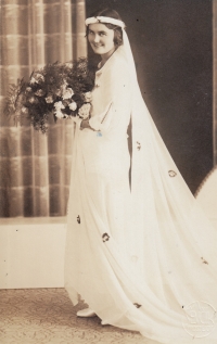 Wedding photograph of mother Julie Běhalová, 1933