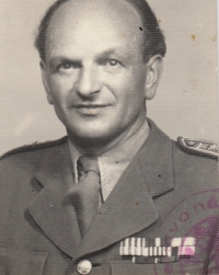 Father-in-law Vladimír Frajt