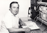 Ladislav Tomas na zesilovací stanici 1 v roce 1982