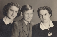 With sister Jiřina and mother Marie, 1949