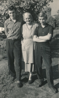 Antonín Lébr with his brother and his mother, Prague, 1958 

