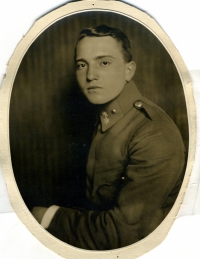 Miroslav Gebert, otec pamětníka, v poddůstojnické uniformě rakousko-uherské armády