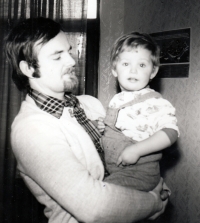Leoš Mlčák with daughter Markéta, 1978