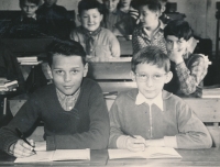 Jan Lorman (right) 1956