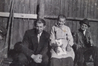 Father and grandparents of Jarmila Mikesova