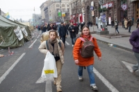 Yaroslava Volnenko-Nebesna and Hanna Dovnakh (left to right) on Khreshchatyk in Kyiv. February 19, 2014