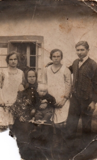 Zprava František Juřena, manželka Miloslava Juřenová, syn Ladislav, tchyně a švagrová
