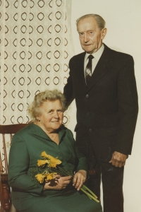 Rodiče pamětníka Lidmila a Oldřich Lejskovi, osmdesátá léta 20. století