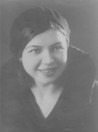 Her mother Růžena, née Steyer, aged 17 (1931)
