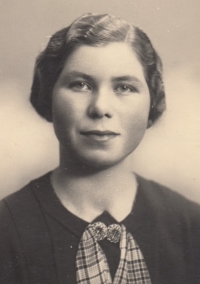 Maminka Anna rozená Dörschner, 1938