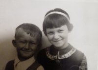Siblings Helena and Karel at the beginning of 1940s