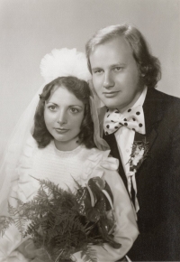 A wedding photo of Mr. and Mrs. Zelinka
