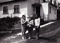 Ludmila Jahnová (in the middle with a child, wearing a wig) / Leskovec nad Moravicí / 1973