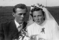 Wedding photo of Ludmila Jahnová's parents / Leskovec nad Moravicí / 1949