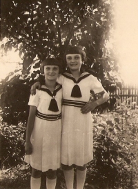 Marta Sturt (left) and her sister Marie