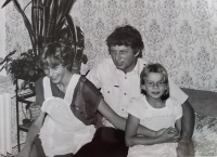 Milan Kynos with his daughters in the mid-1980s