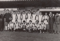 Milan Kynos (fifth from left above) in the Spartak Hradec Králové team in the 1960s