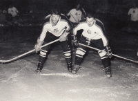 Witness (left) with teammate Zdeněk Uhlíř in 1965, Třebechovice
