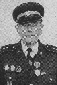 Pamětníkův otec Josef Kokta starší byl zasloužilým a vyznamenaným členem frýdlantských dobrovolných hasičů