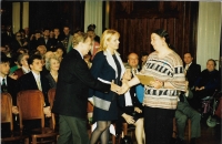 Ruth Šormová accepts the Goodwill Committee Award from the hands of Václav Havel for Rolnička - ČCE Diakonie center (Míčovna Prague Castle, 1997)