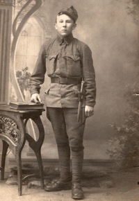 Witness's father, 1918