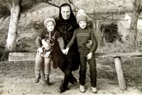 Witness with her grandchildren, 1980s
