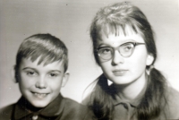 Děti Marie Sirkovské Pavel a Věra Benešovi, 60. léta