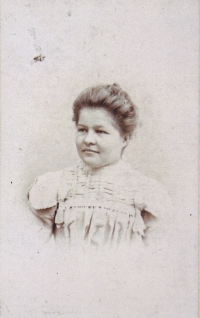Babička Daniela Košťála Amálie Prášková kolem roku 1900
