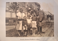 Arnošt and Božena Dadák, parents of Svatava Billová and children