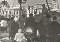 V uliciach Bukurešti počas rumunskej revolúcie, december 1989.