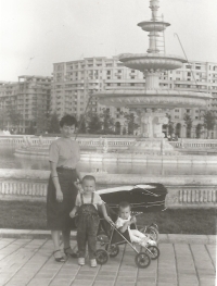 Krátko po príchode do Rumunska, Bukurešť, august 1989.