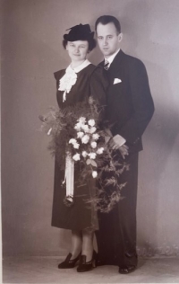Mr. and Mrs. Krýže's wedding photo