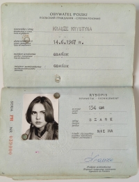 Polský pas Krystyny Krauze, díky kterému se stala spojkou mezi českým a polským disentem v letech 1988 a 1989